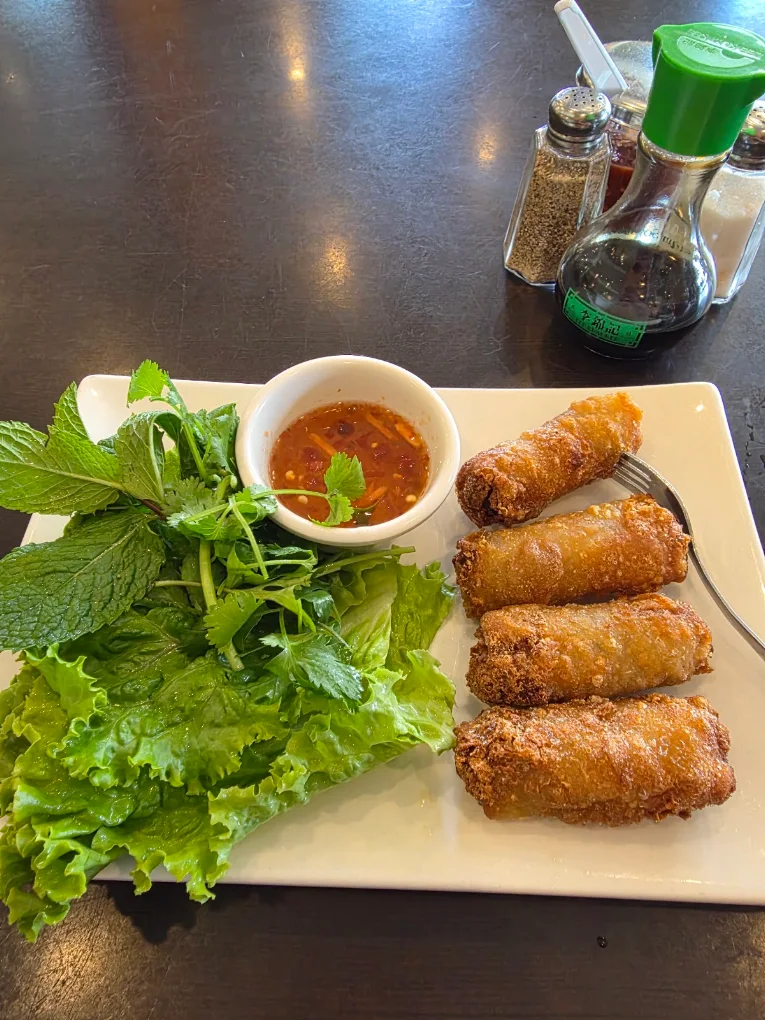 Mai's Restaurant