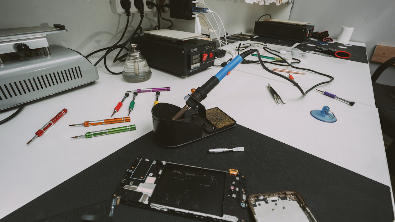 DelFix Computers and Phones