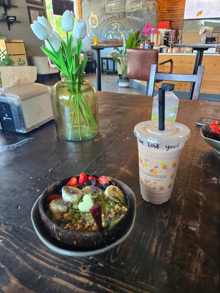 Salubrious Juice & More