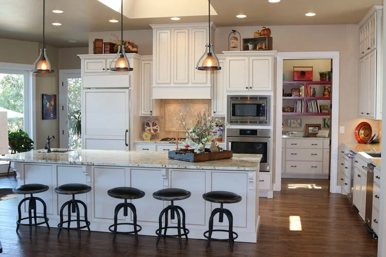 Kent Moore Cabinets Ltd
