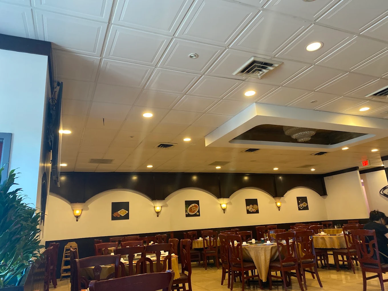 Sampan Cafe