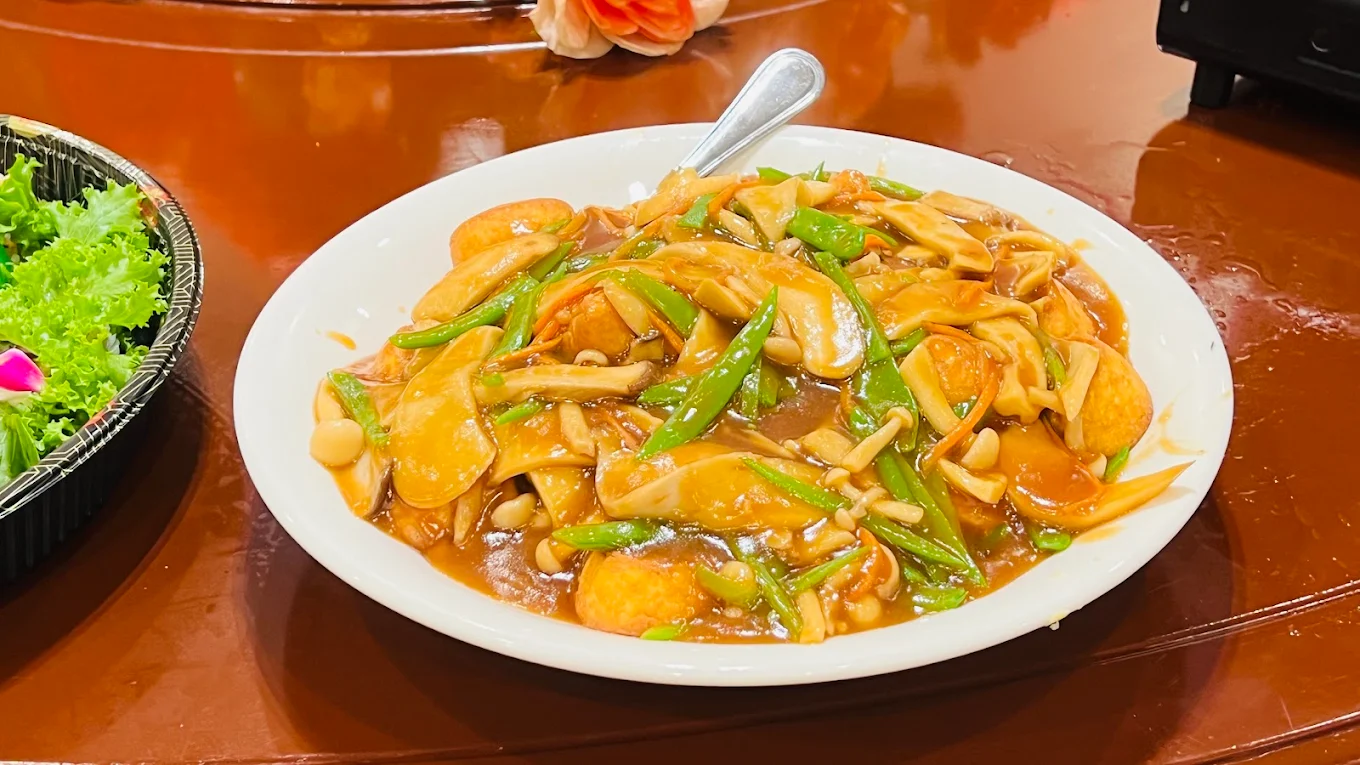 Sampan Cafe