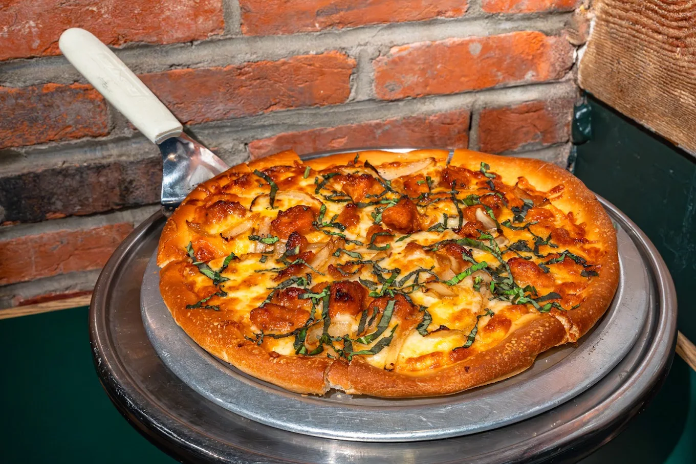Bugsy's Pizza Restaurant and Sports Bar