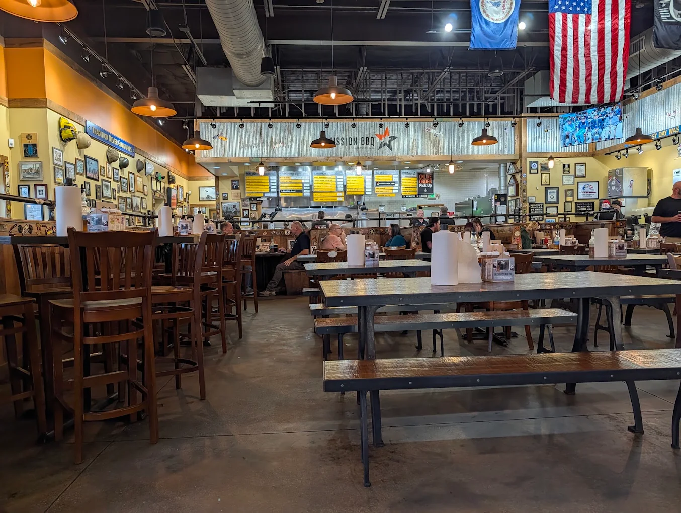 MISSION BBQ