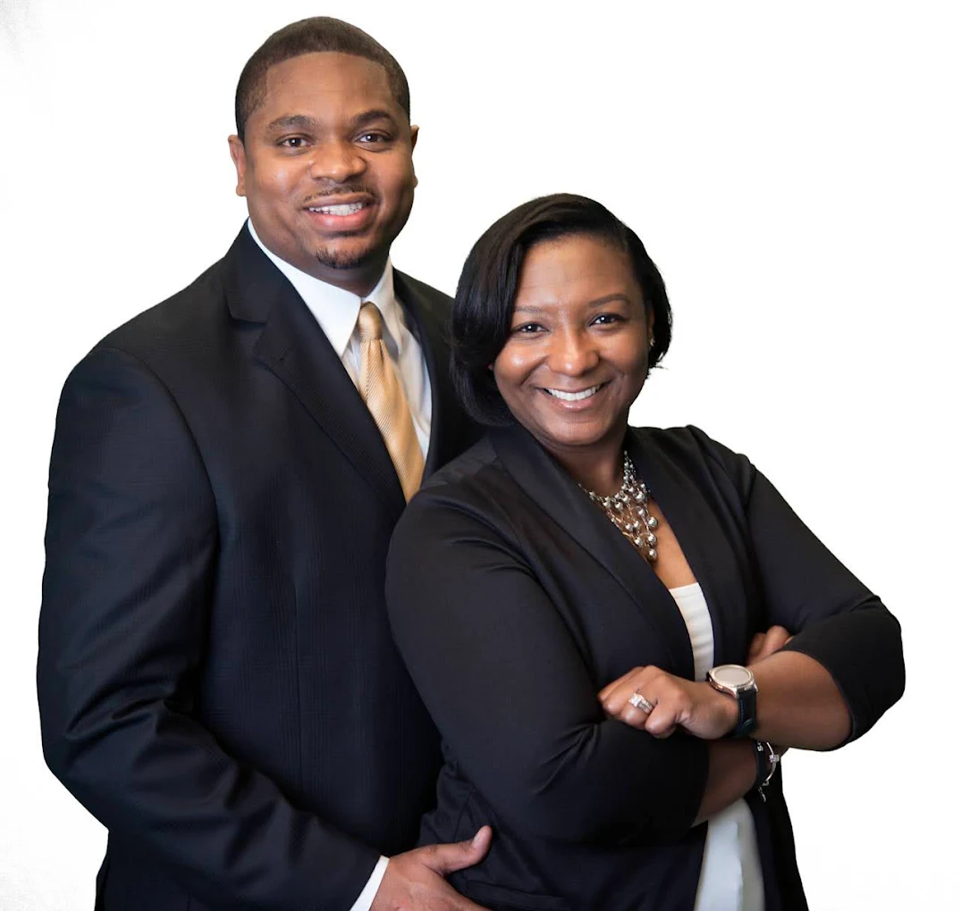 Reeds Real Estate : Kelvin and April Reed