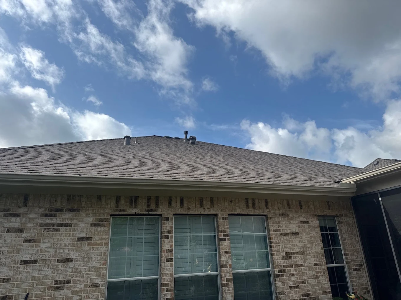 M&M Roofing, Siding & Windows
