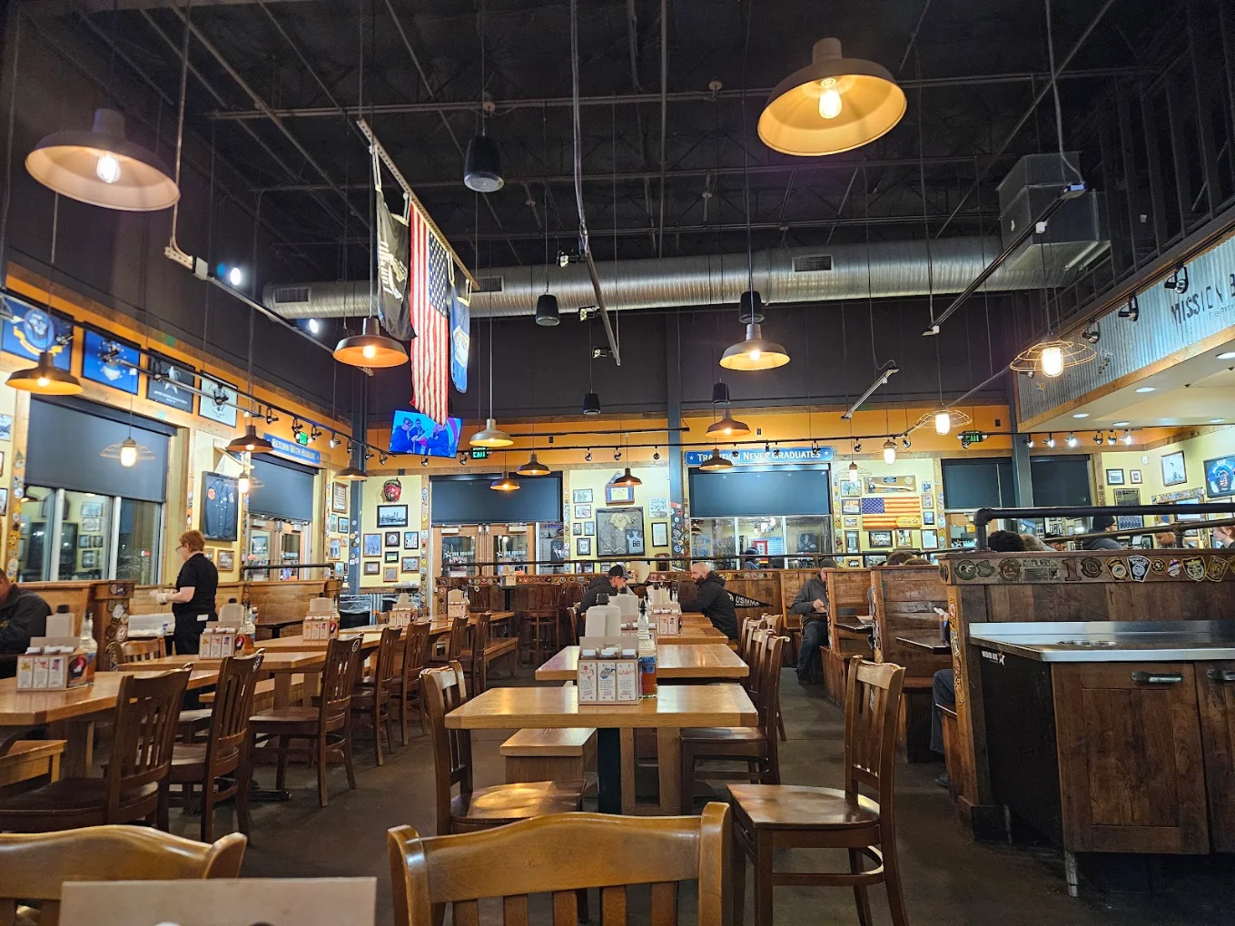 MISSION BBQ