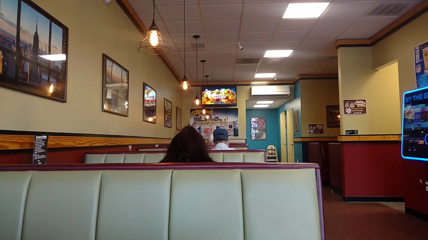 Gus's New York Pizza & Bar