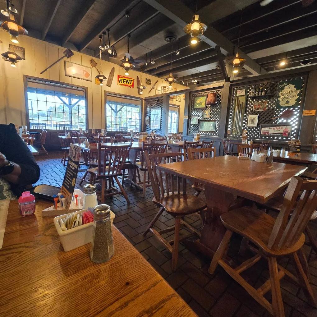 Cracker Barrel Old Country Store