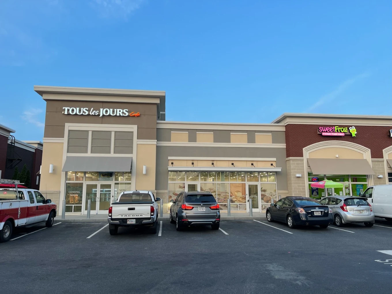 Tous les Jours Bakery & Cafe