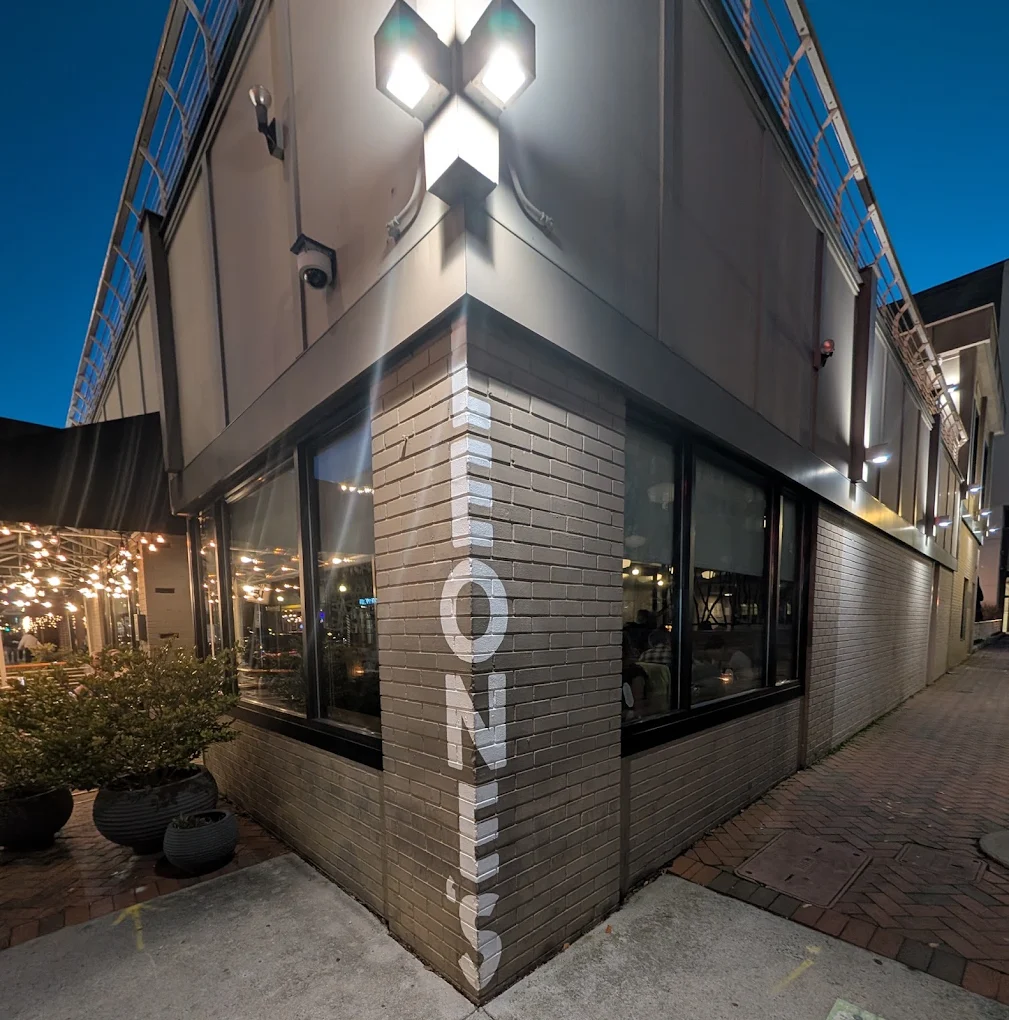 Leone's Italian
