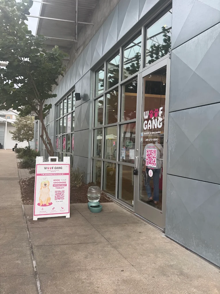 Woof Gang Bakery & Grooming Heights