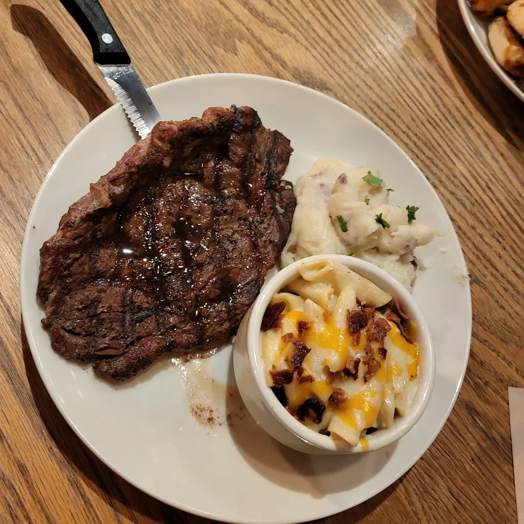 Applebee's Grill + Bar