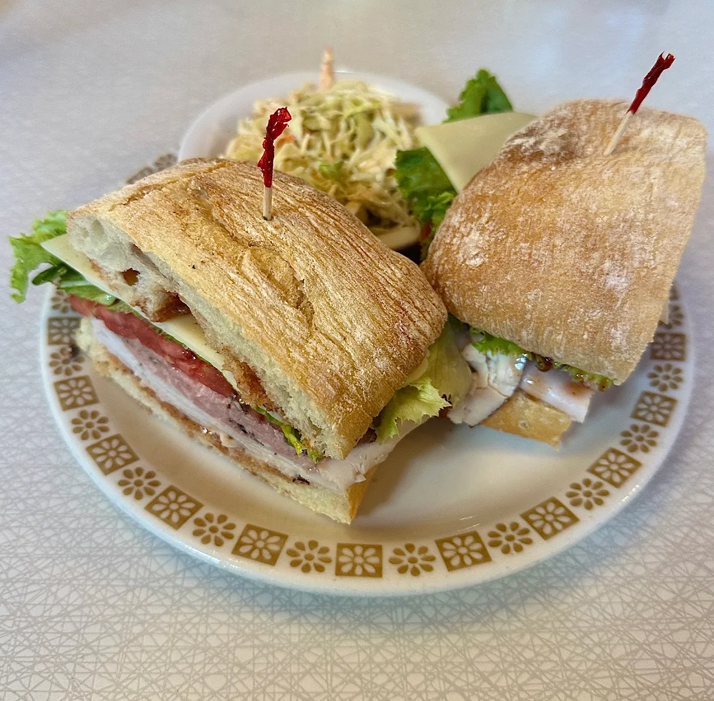 Garnett's Cafe