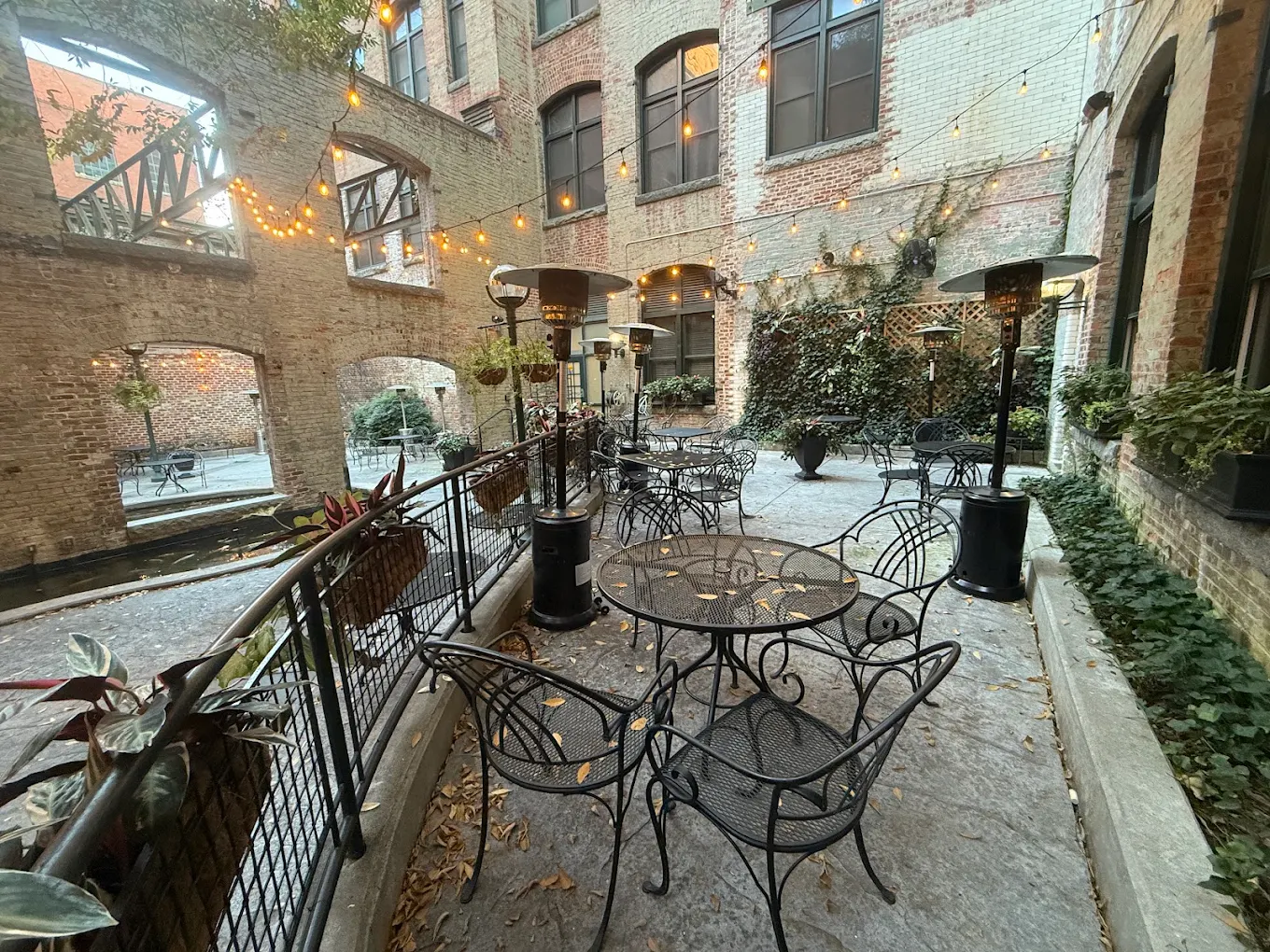 Bookbinder's Seafood & Steakhouse
