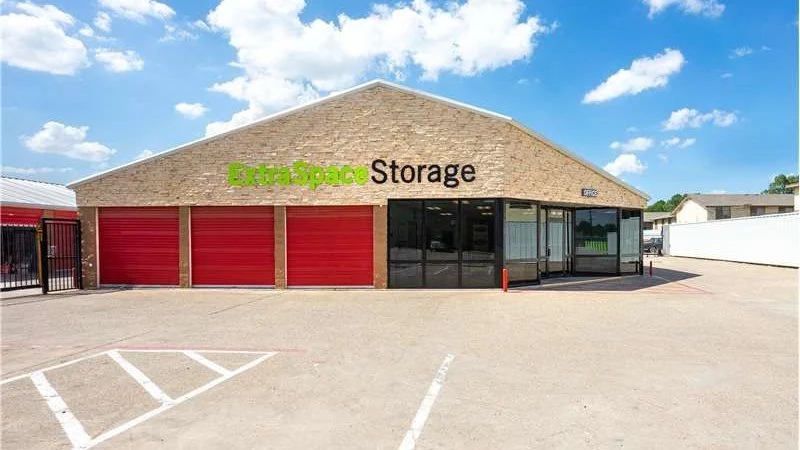 Extra Space Storage