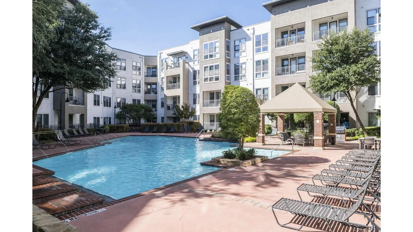 Lakeshore Lofts