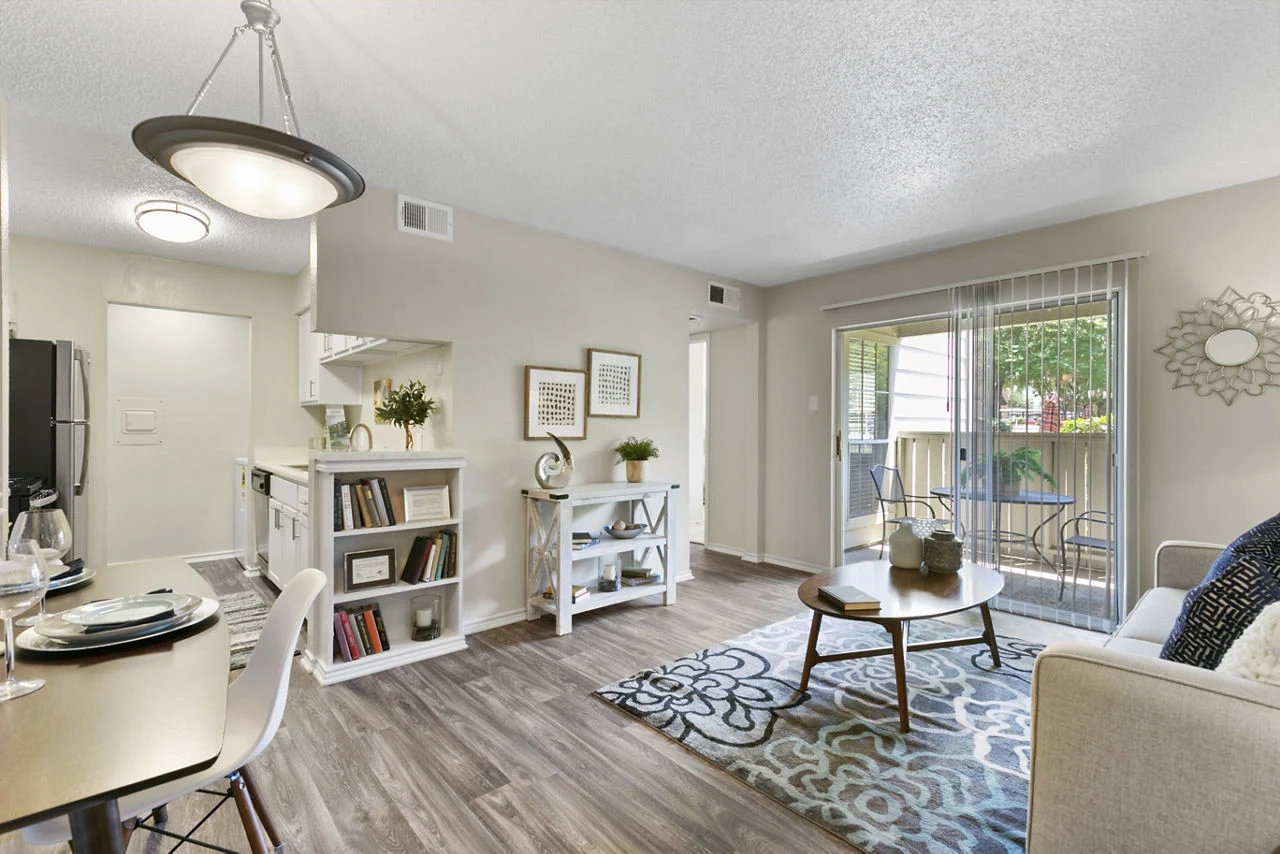 Creekwood Apartments