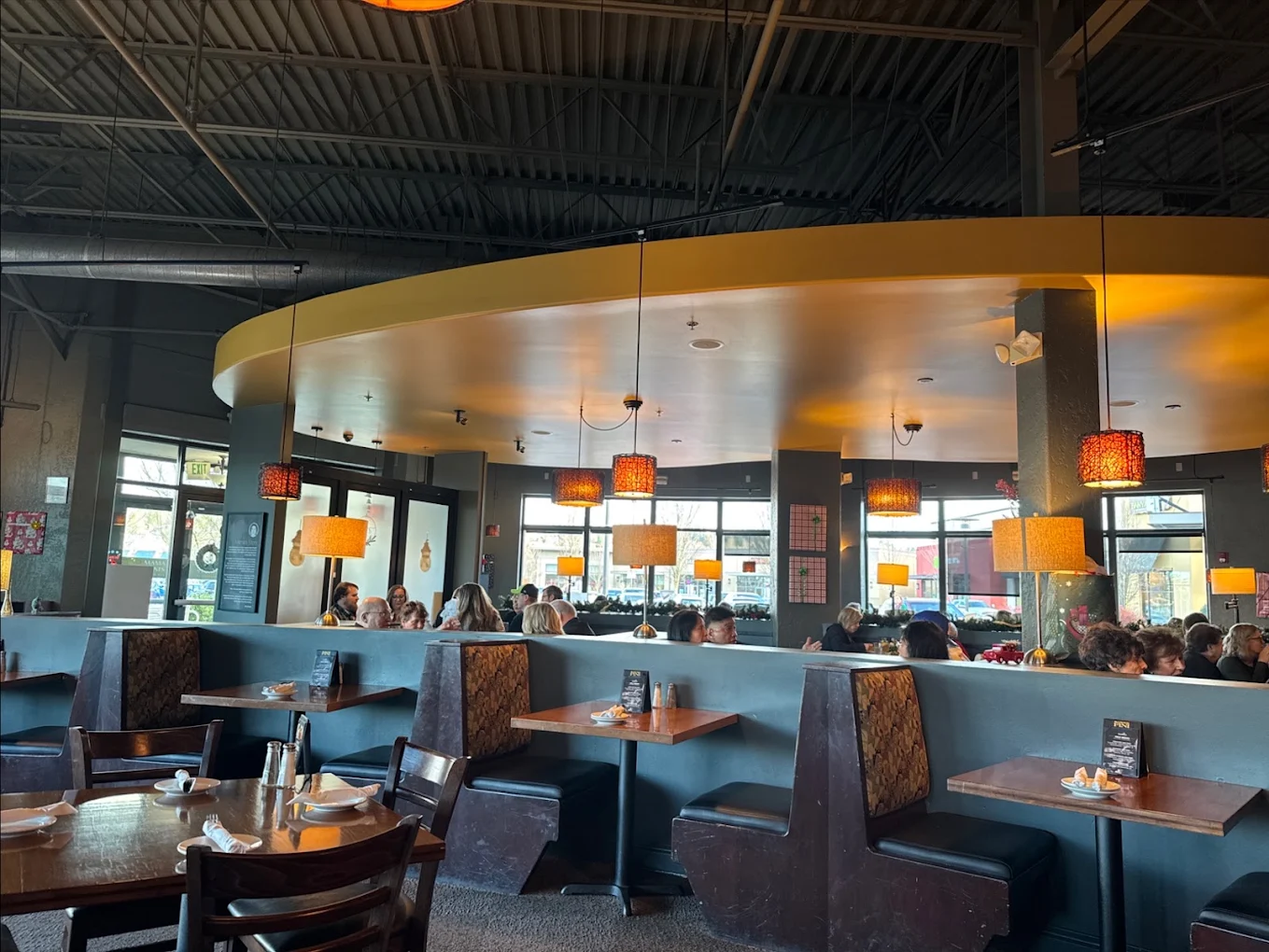 Mama Stortini's Restaurant & Bar