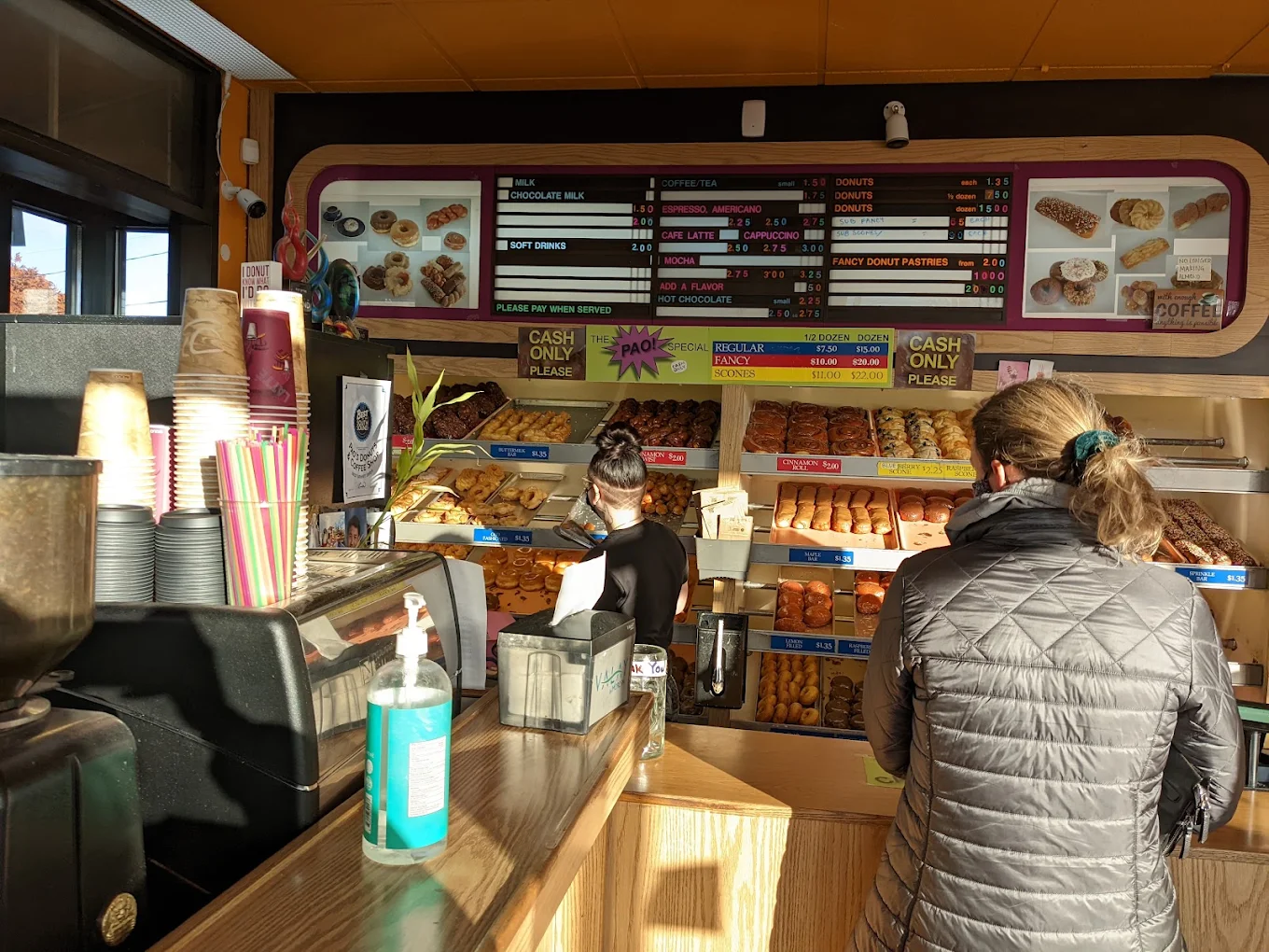 Pao's Donut & Coffee Shop