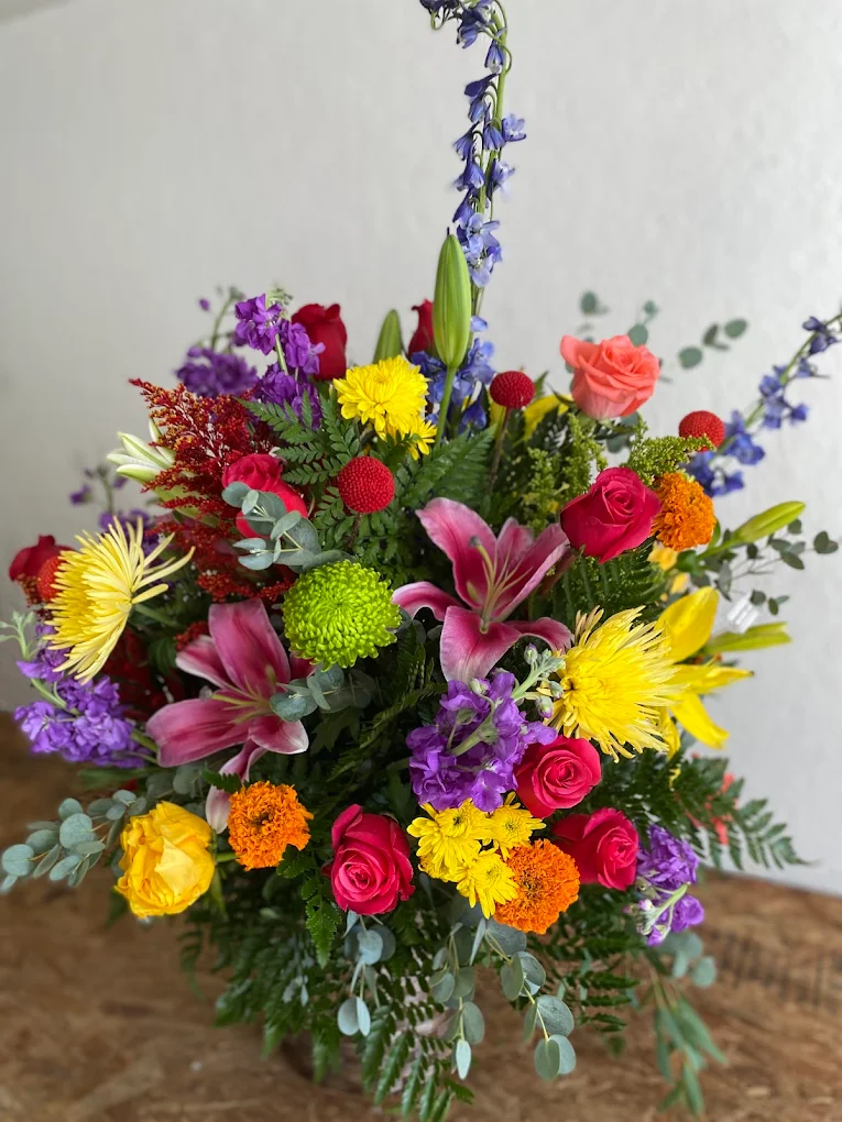 Divine Flowers & Gifts