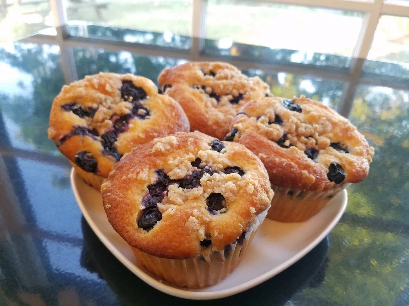 Chandelier Bakery