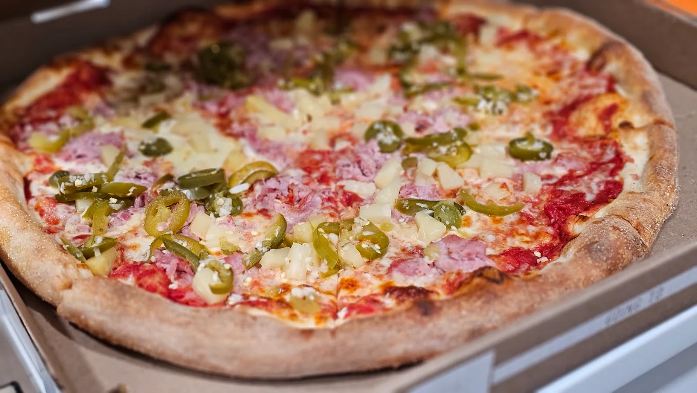 Ian’s Pizza