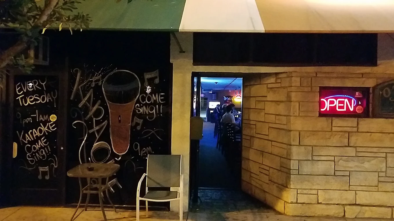 Doc's Bar