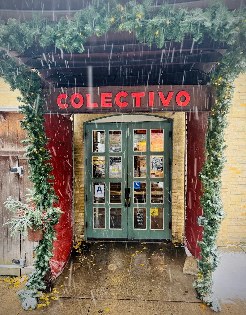 Colectivo Coffee Lakefront