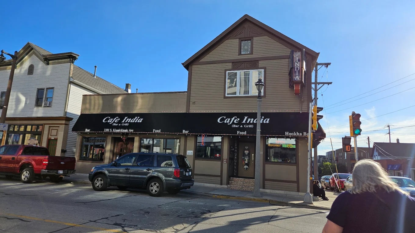 Cafe India Bar & Grill
