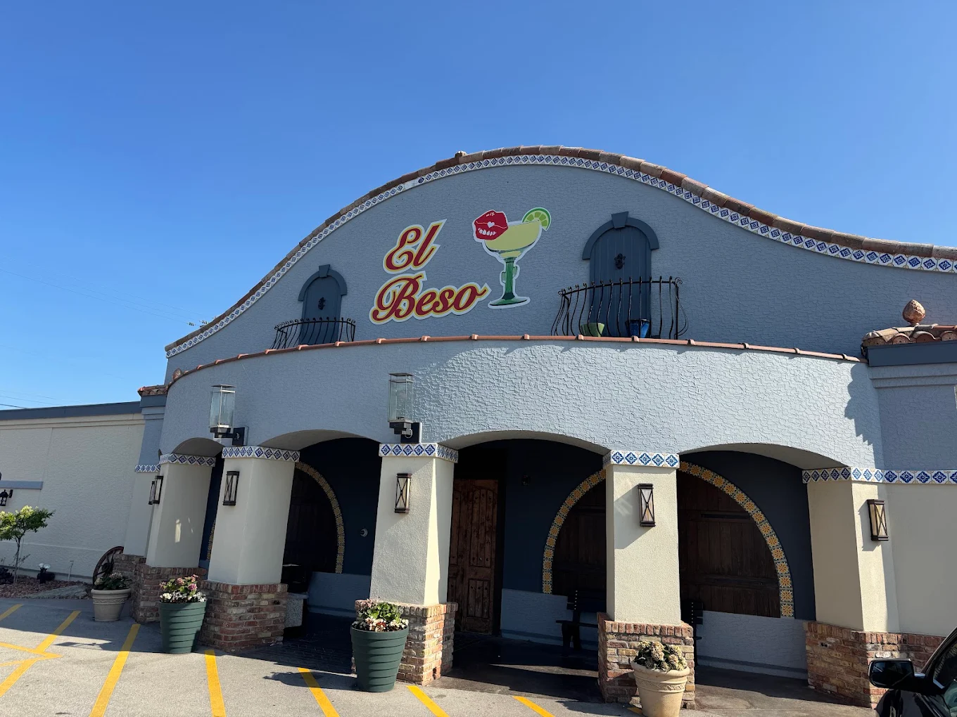 El Beso Mexican Restaurante & Cantina