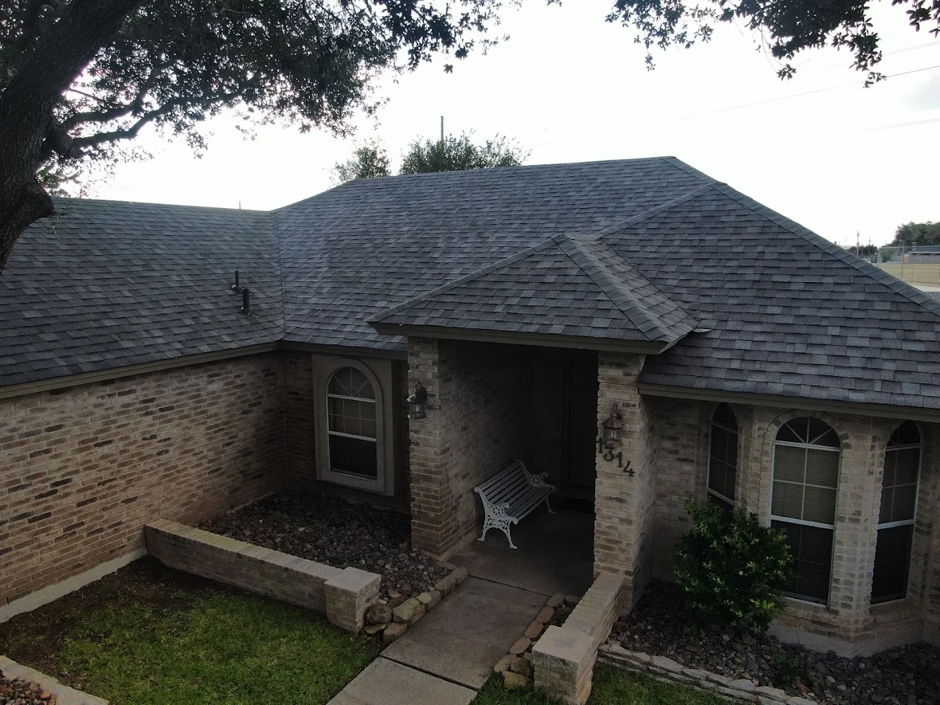 J M Flores Roofing & Construction, Inc