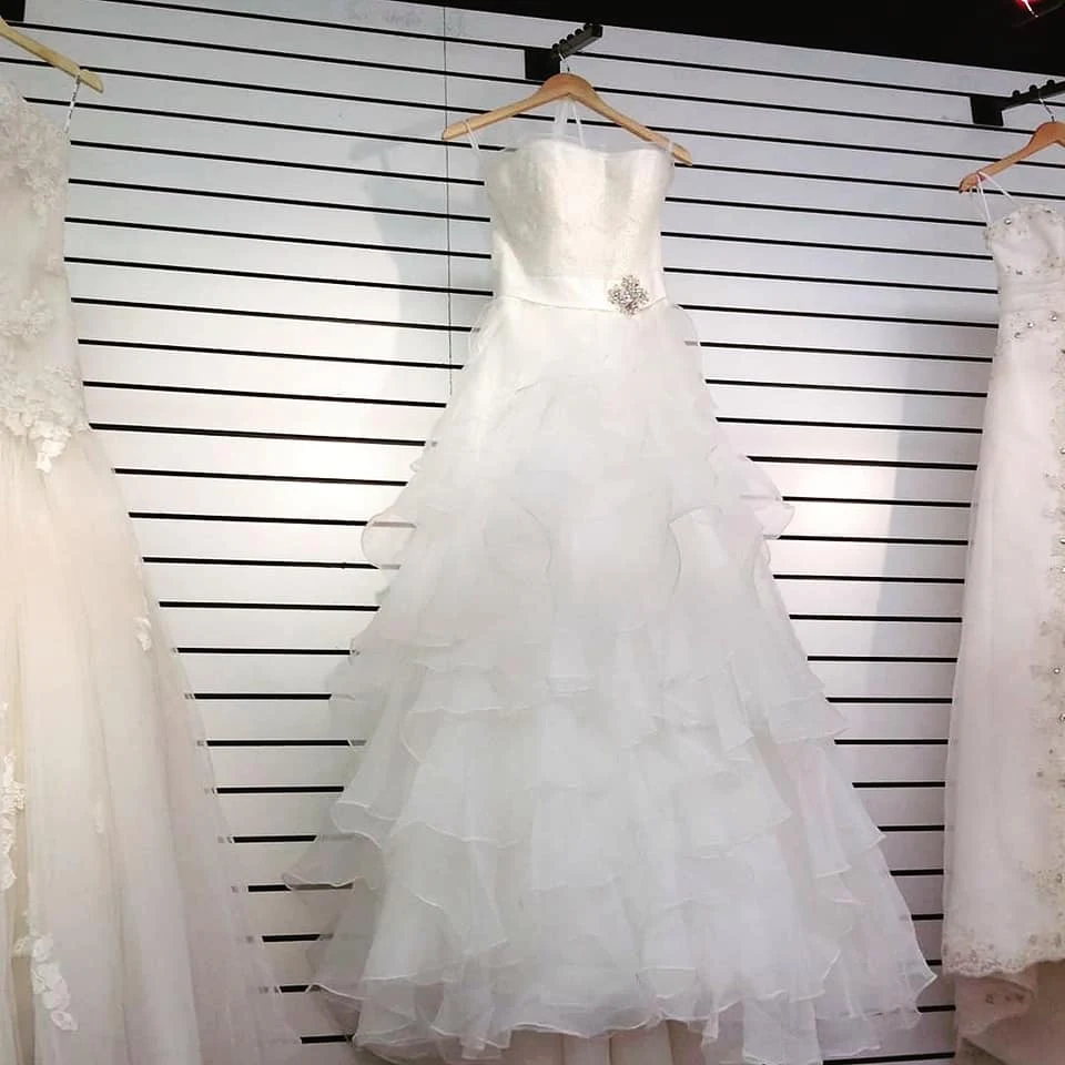 La Novia Wedding Boutique Outlet