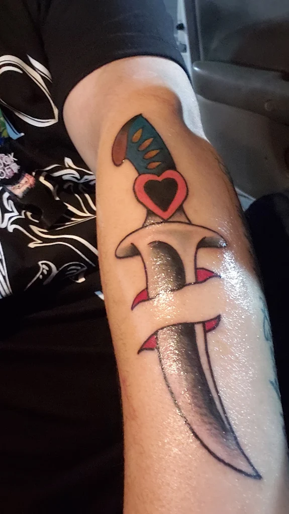 Mission Tattoo & Piercing