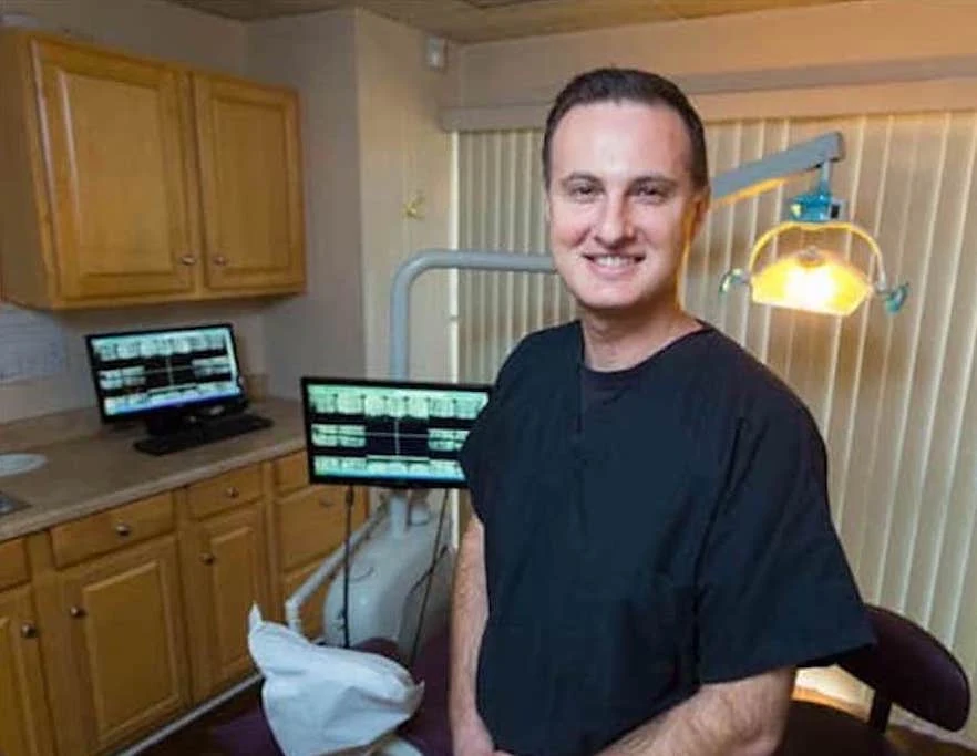 Riverside Cosmetic Dentist - Dr. Ali Shmara
