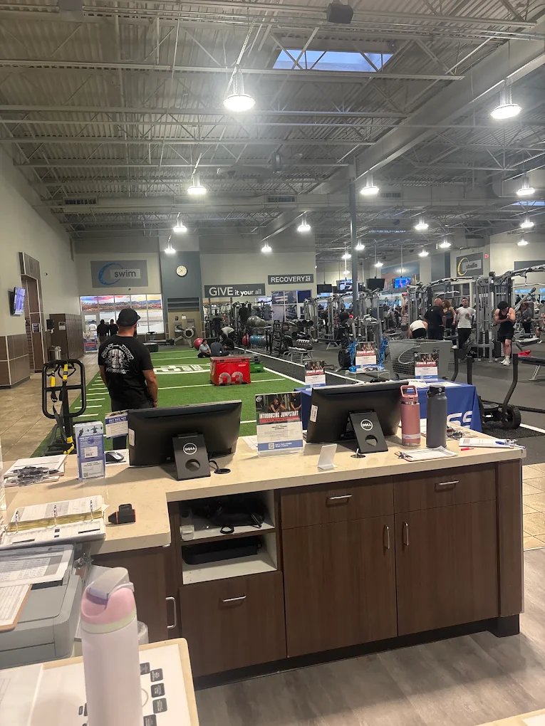 24 Hour Fitness
