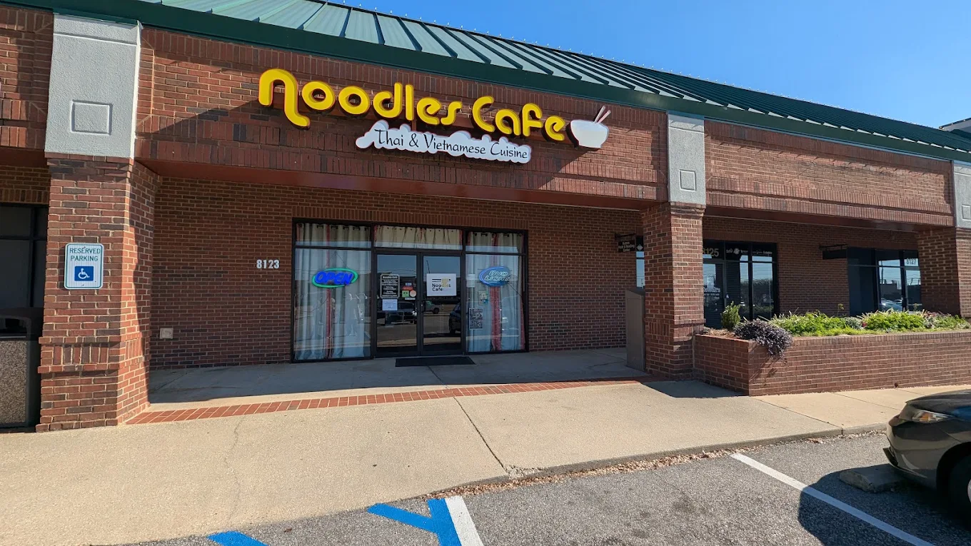 Noodles cafe