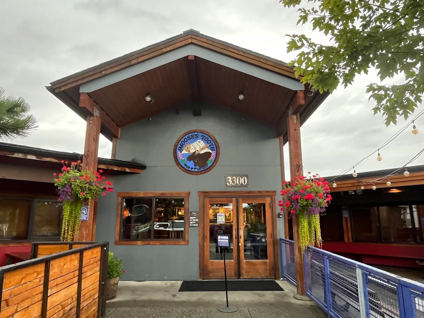 Moose's Tooth Pub & Pizzeria