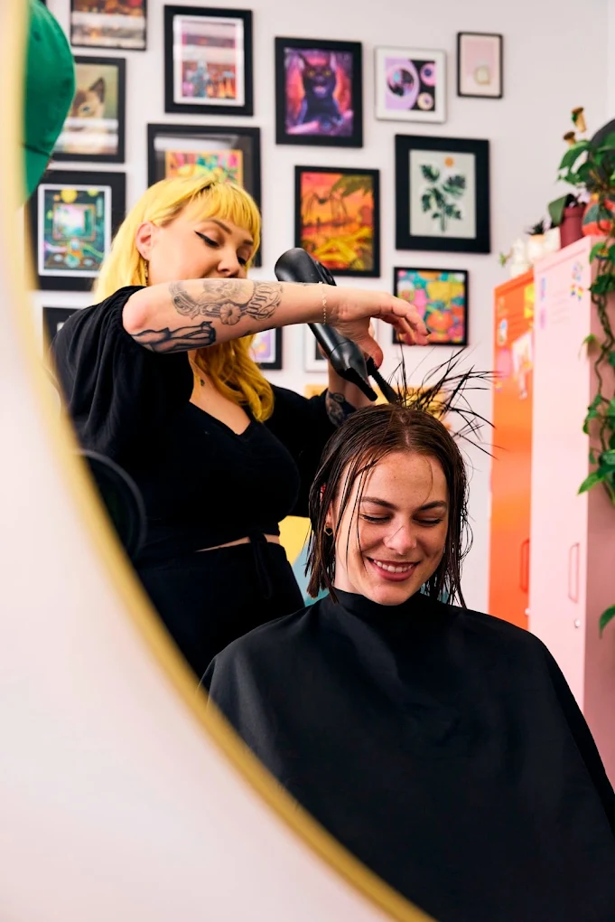 Sola Salons