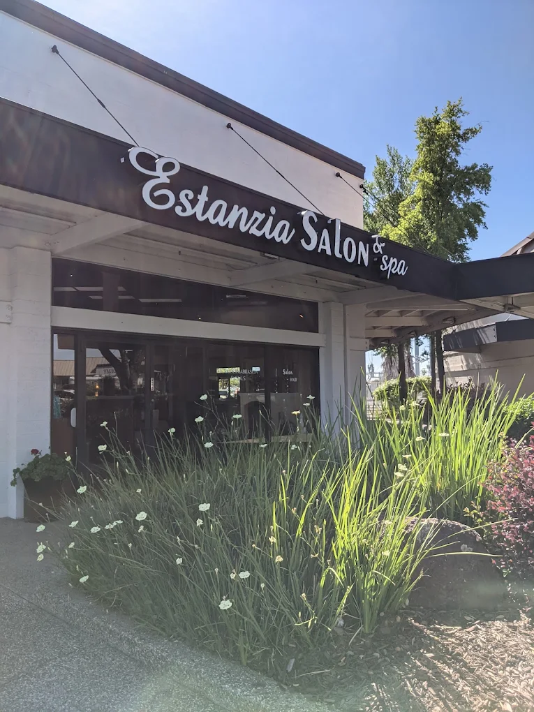 Estanzia Salon & Spa