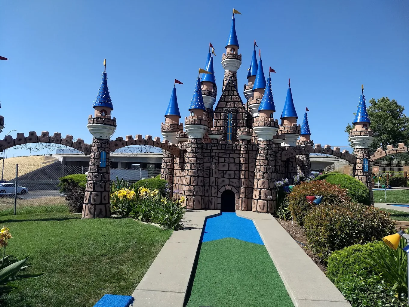 Roseville Golfland Sunsplash
