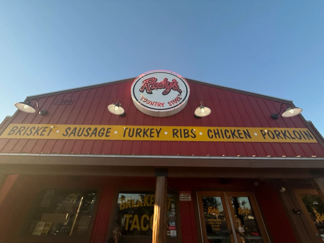 Rudy's "Country Store" and Bar-B-Q