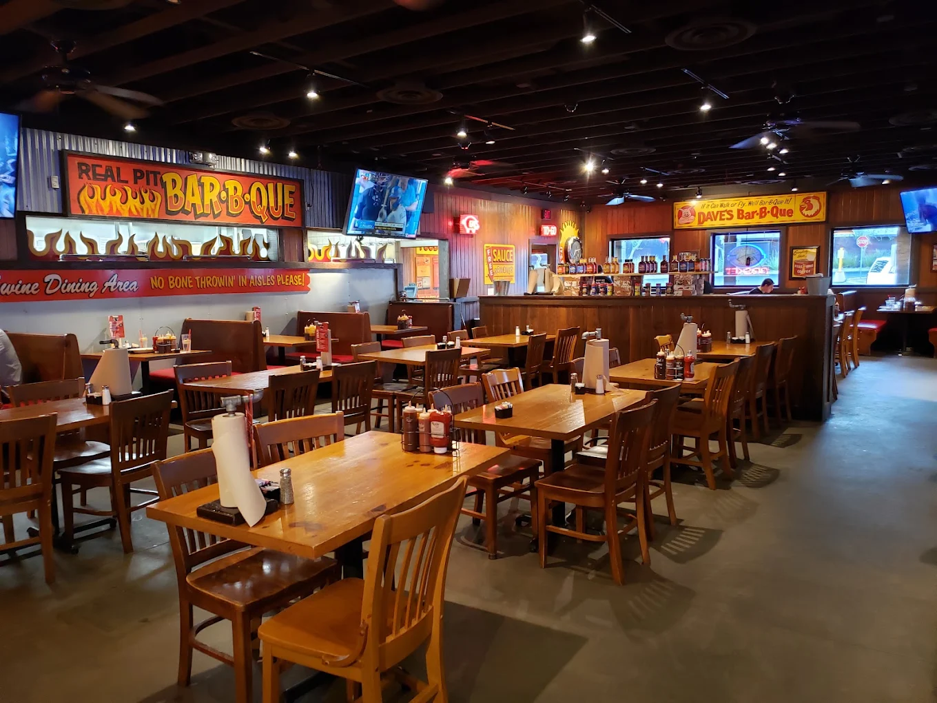 Famous Dave's Bar-B-Que