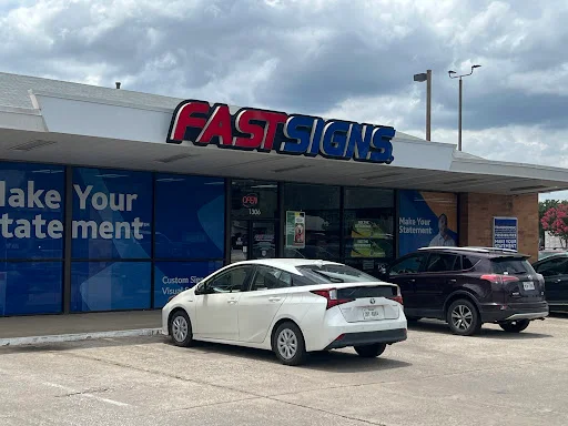 FASTSIGNS