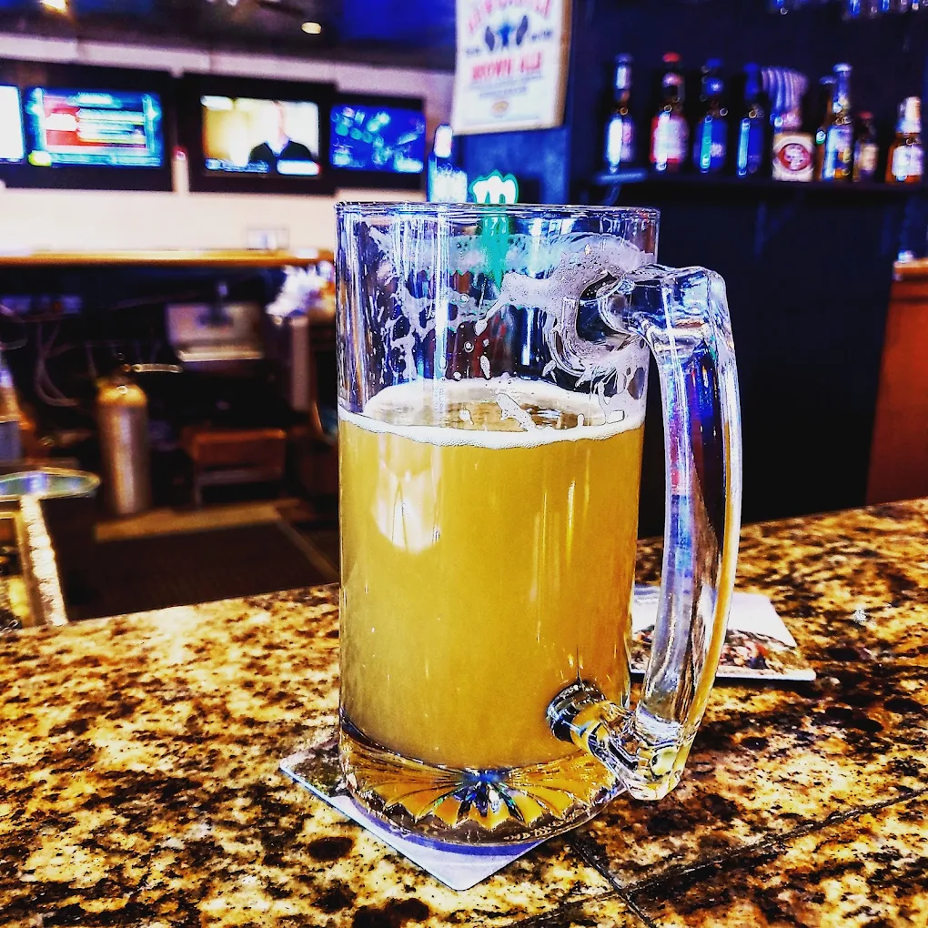 Mandango's Sports Bar & Grill