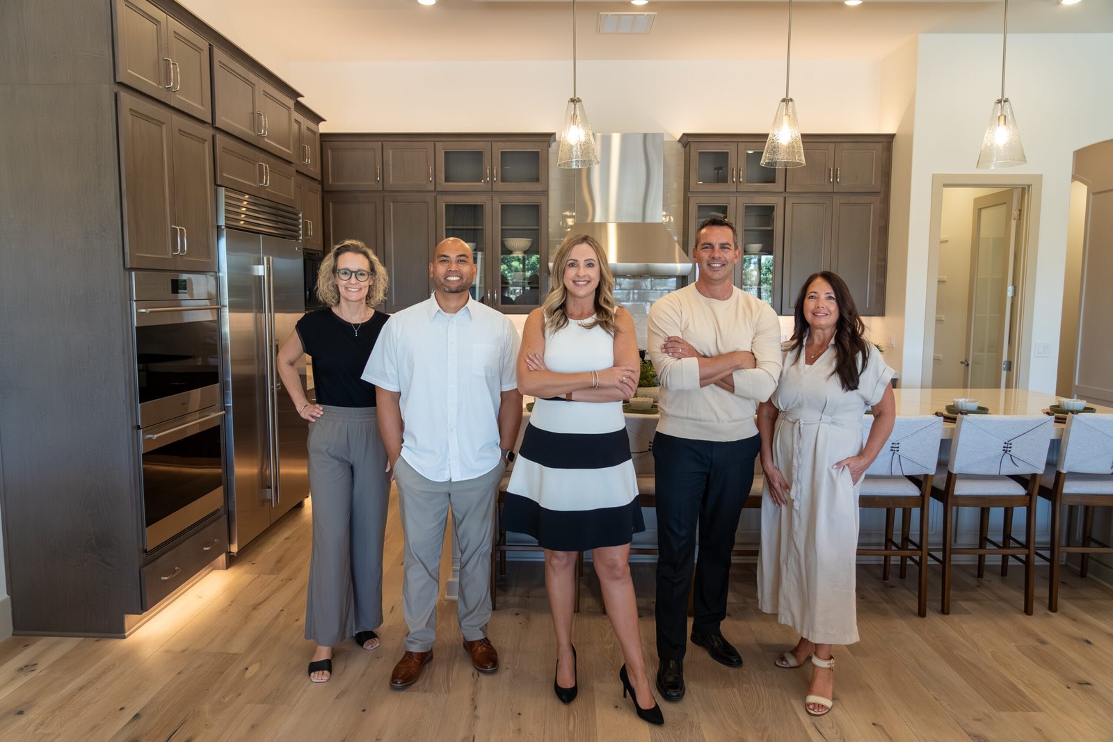 The Home Selling Team : Janine Igliane