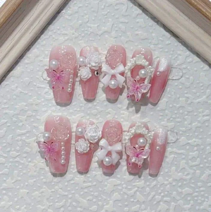 V Nails Bar