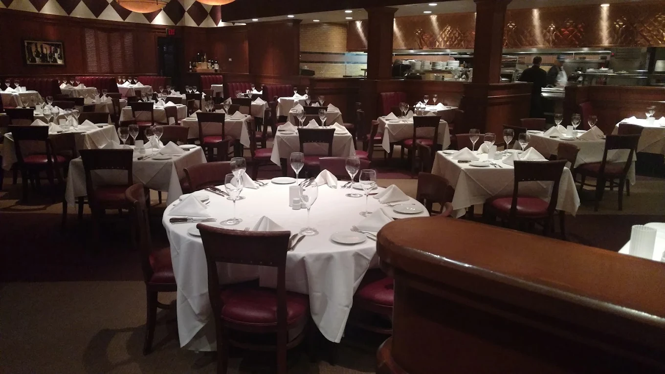 Fleming’s Prime Steakhouse & Wine Bar
