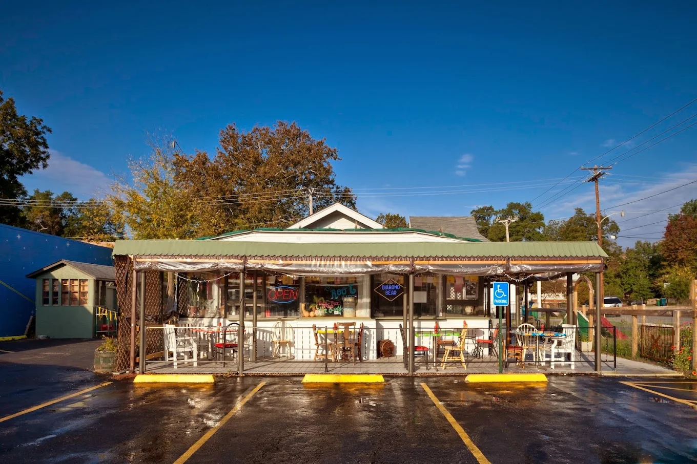 The Root Cafe