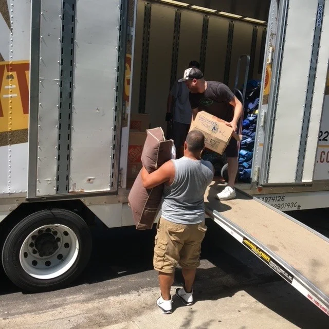 Anything Goes Moving